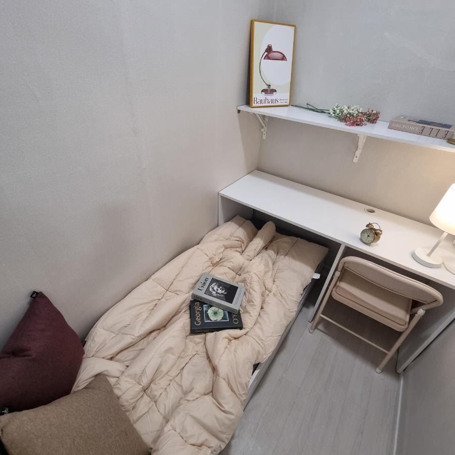 Parvus Sella M Seoul